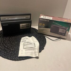 Sony vintage ICF-24 Black Portable FM/AM Radio in box